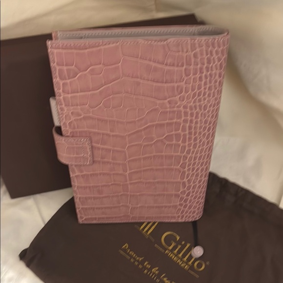 Gillio Pink Croc Leather A5 Planner Cover - Picture 3 of 4